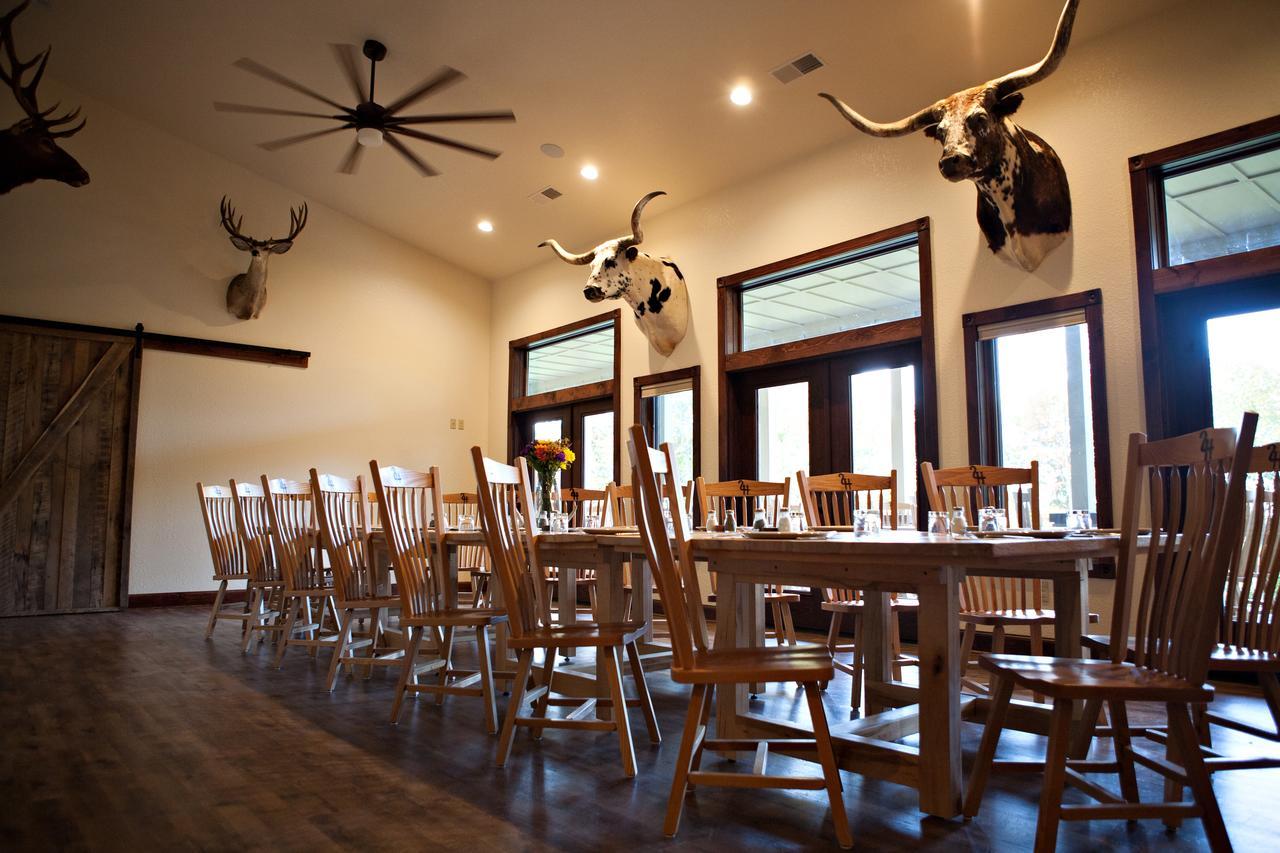 مبيت وإفطار بيغ رابيدز Two Hats Ranch المظهر الخارجي الصورة
